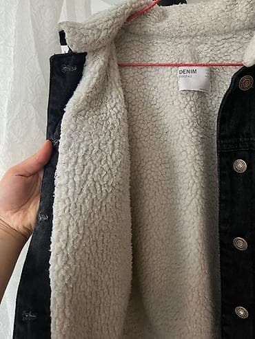 bermude teksas br: Muška Bershka džins jakna sa toplom fleece postavom. Veličina XS. Crna na lalafo.rs — 3 bermude teksas br: Muška Bershka džins jakna sa toplom fleece postavom. Veličina XS. Crna — 3