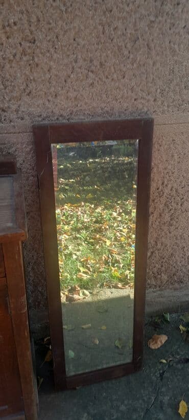 Antique Dressers: Drvene noćne ormariće – starinski model - Materijal: puno drvo (hrast at lalafo.rs — 5 Antique Dressers: Drvene noćne ormariće – starinski model - Materijal: puno drvo (hrast — 5