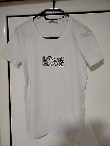 Pamučne majice kratkih rukava sa printom “LOVE” - Model: klasičan na lalafo.rs Pamučne majice kratkih rukava sa printom “LOVE” - Model: klasičan