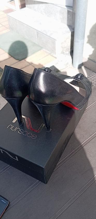 Cipele Nursace broj 39 dva puta nošene at lalafo.rs — 1 Cipele Nursace broj 39 dva puta nošene — 1