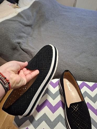 Ženske mokasine – model Cendrillon - Boja: crna - Veličina: 40 na lalafo.rs — 1 Ženske mokasine – model Cendrillon - Boja: crna - Veličina: 40 — 1