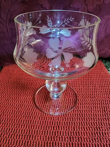 Casa nova velika kristalna sa gravurom,rucni rad. ceska 70te za na lalafo.rs — 2 Casa nova velika kristalna sa gravurom,rucni rad. ceska 70te za — 2