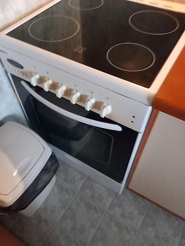 Prodajem el.šporet Beko sa ravnom keramičkom pločom,ispravane sve 4 na lalafo.rs — 1 Prodajem el.šporet Beko sa ravnom keramičkom pločom,ispravane sve 4 — 1