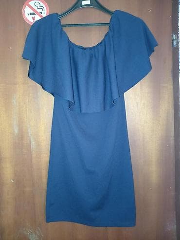 Jednobojna ženska haljina tamnoplave boje sa otvorenim ramenima i na lalafo.rs — 2 Jednobojna ženska haljina tamnoplave boje sa otvorenim ramenima i — 2