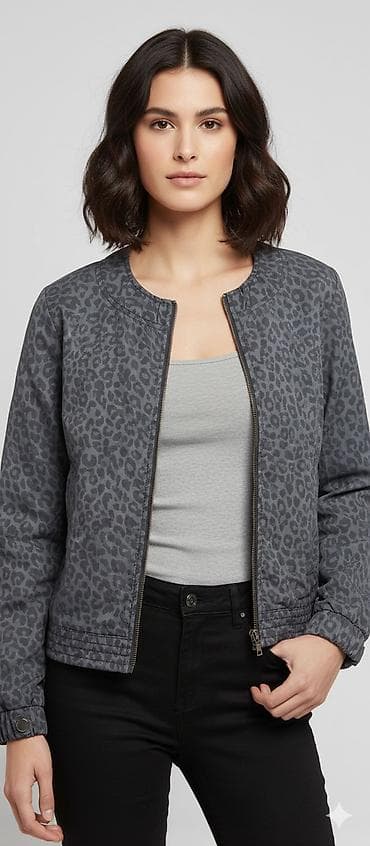 Ženska jakna sa leopard dezenom - Model: kratka jakna bez kragne na lalafo.rs Ženska jakna sa leopard dezenom - Model: kratka jakna bez kragne
