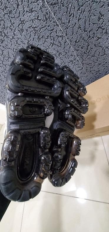 Nike x Off-White Air Vapormax (c. 2017) - Model: Air Vapormax na lalafo.rs — 8 Nike x Off-White Air Vapormax (c. 2017) - Model: Air Vapormax — 8