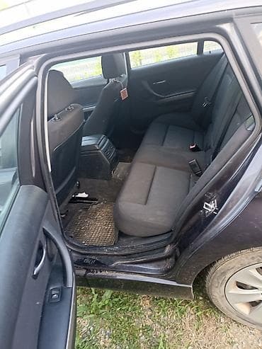 dve suknje po: BMW Serija 3 Touring (E91) – karavan 2006 318d 89kw 300 000km na lalafo.rs — 9 dve suknje po: BMW Serija 3 Touring (E91) – karavan 2006 318d 89kw 300 000km — 9