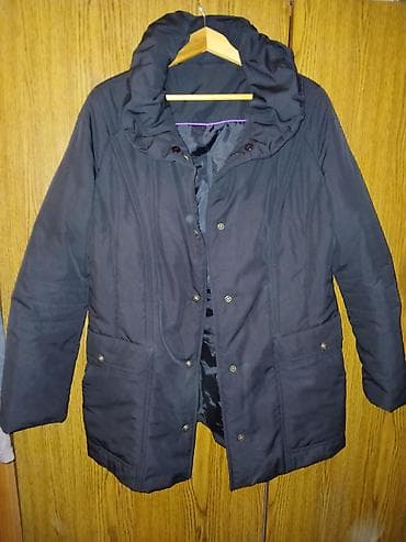 kozna jakna sa: Zimski komplet odeće – tri gornja komada 1) Crna zimska jakna do kuka na lalafo.rs — 1 kozna jakna sa: Zimski komplet odeće – tri gornja komada 1) Crna zimska jakna do kuka — 1