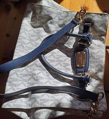 Zenska tasna Michael Kors,samo jednom nosena,original u ekstra stanju at lalafo.rs — 3 Zenska tasna Michael Kors,samo jednom nosena,original u ekstra stanju — 3