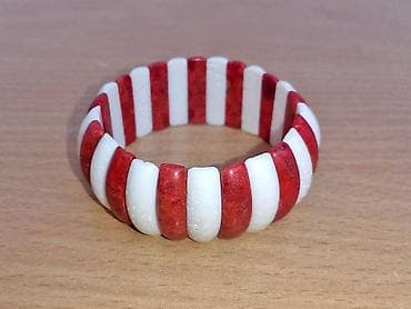 Narukvica od Crvenlh i Belih Korala Narukvica od Crvenlh i Belih at lalafo.rs — 3 Narukvica od Crvenlh i Belih Korala Narukvica od Crvenlh i Belih — 3