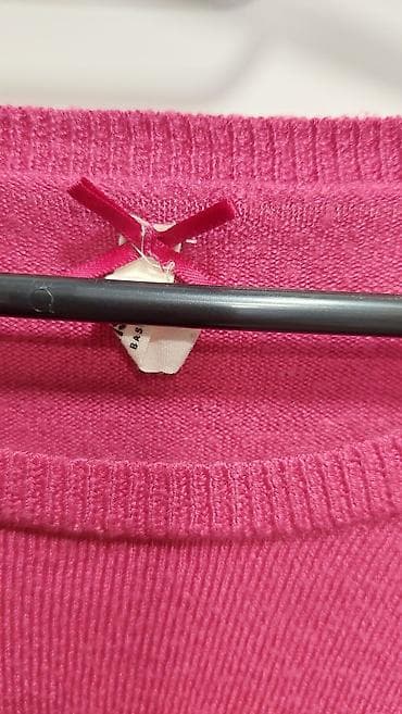 za svaki dan: Ženski džemper, boja fuksija/roze. - Kroj: klasičan, ravna silueta - at lalafo.rs — 2 za svaki dan: Ženski džemper, boja fuksija/roze. - Kroj: klasičan, ravna silueta - — 2