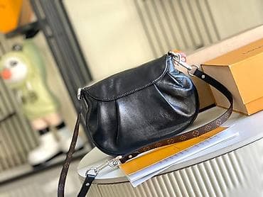 Louis Vuitton kožna torba – crna crossbody/satchel - Model sa at lalafo.rs — 4 Louis Vuitton kožna torba – crna crossbody/satchel - Model sa — 4