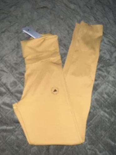 pantalone butiku ali: ADIDAS by Stella McCartney TrueStrength Splitcuff Leggings vel. S na lalafo.rs — 6 pantalone butiku ali: ADIDAS by Stella McCartney TrueStrength Splitcuff Leggings vel. S — 6