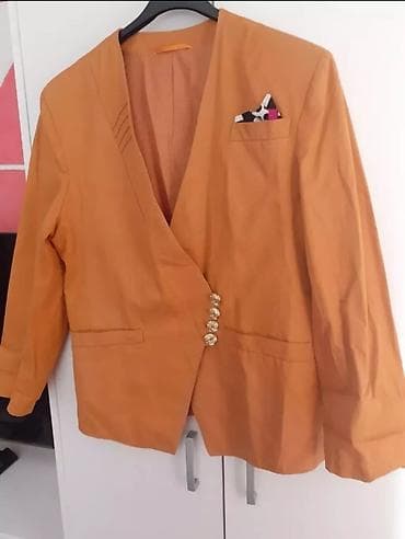 Ženski sako u boji karamele/senfa sa dubokim V izrezom i asimetričnim na lalafo.rs — 1 Ženski sako u boji karamele/senfa sa dubokim V izrezom i asimetričnim — 1