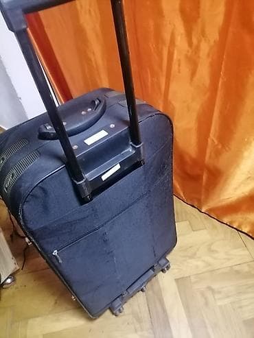 Kofer veliki ELF platneni crni oko 70 /45 /30 ispravan Mogućnost na lalafo.rs — 6 Kofer veliki ELF platneni crni oko 70 /45 /30 ispravan Mogućnost — 6