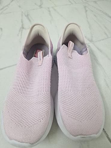 Skechers patike,očuvane I bez ostecenja u broju 35,slike ins,1500 din na lalafo.rs — 1 Skechers patike,očuvane I bez ostecenja u broju 35,slike ins,1500 din — 1