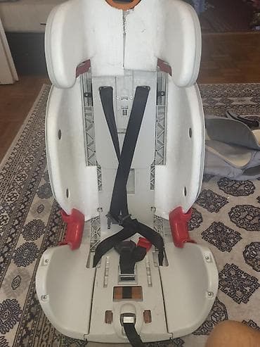 Autosediste chicco universal fix 9-36 kg, u odličnom stanju, sive na lalafo.rs — 6 Autosediste chicco universal fix 9-36 kg, u odličnom stanju, sive — 6
