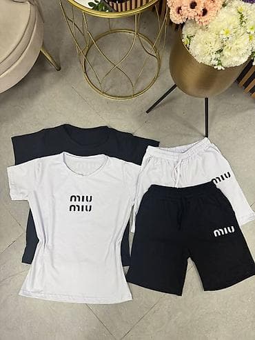 Zenski komplet
Univerzalne velicine na lalafo.rs — 1 Zenski komplet
Univerzalne velicine — 1