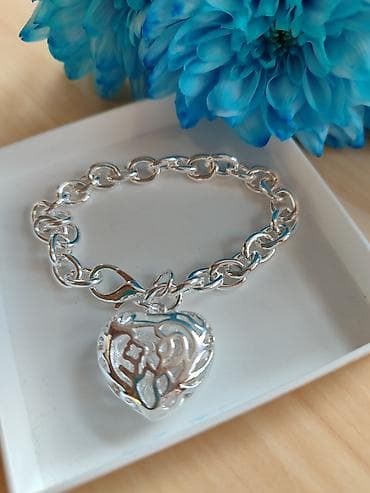 Narukvica s priveskom, žig 925 - Materijal: srebro 925 (žig 925) - na lalafo.rs — 3 Narukvica s priveskom, žig 925 - Materijal: srebro 925 (žig 925) - — 3