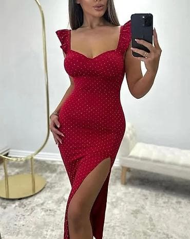 Elegantna crvena haljina na tufne, dužine do poda, sa dubokim bočnim na lalafo.rs Elegantna crvena haljina na tufne, dužine do poda, sa dubokim bočnim