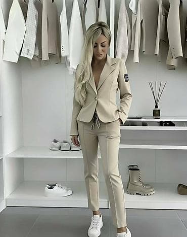 Damski komplet – sako i pantalone - Moderan dvodelni komplet u više na lalafo.rs Damski komplet – sako i pantalone - Moderan dvodelni komplet u više