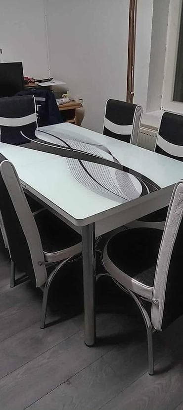 KOMPLET STO I STOLICE
CENA KOMPLETA 300 EUR na lalafo.rs — 4 KOMPLET STO I STOLICE
CENA KOMPLETA 300 EUR — 4