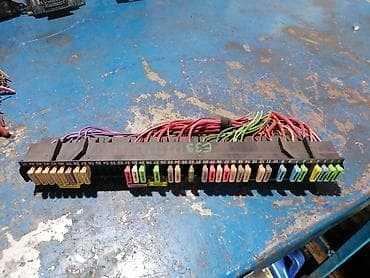 BMW E39 – Blok osigurača sa instalacijom - Originalni blok na lalafo.rs BMW E39 – Blok osigurača sa instalacijom - Originalni blok