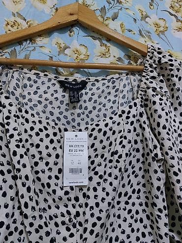 Predivna bluza na raskopčavanje ●New Look● u veličini 40. Bluza je na lalafo.rs — 4 Predivna bluza na raskopčavanje ●New Look● u veličini 40. Bluza je — 4