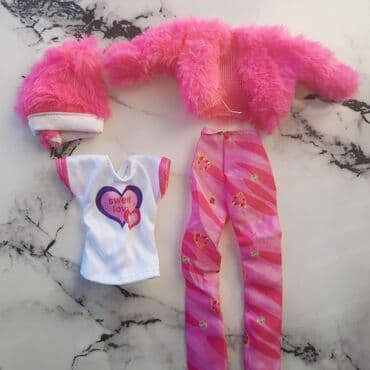 Garderoba za lutke: Odelce za lutke ili barbike. Slanje poštom. - Postekspres - CC na lalafo.rs — 1 Garderoba za lutke: Odelce za lutke ili barbike. Slanje poštom. - Postekspres - CC — 1