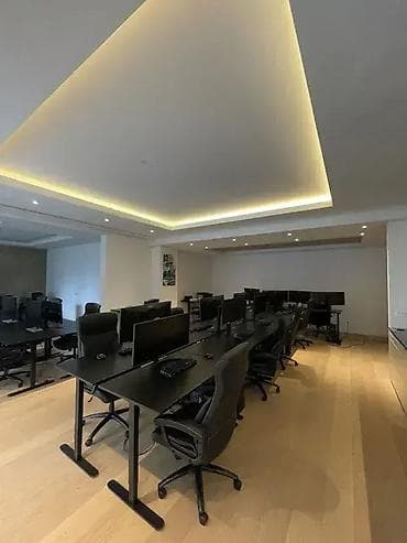 Furniture: Stolice i stolovi radni kancelarijski - polovno i povoljno očuvan i at lalafo.rs — 3 Furniture: Stolice i stolovi radni kancelarijski - polovno i povoljno očuvan i — 3