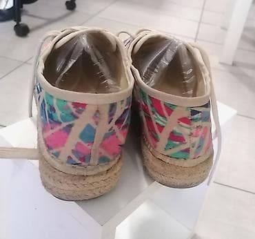 Ženske platnene espadrilne patike sa pertlanjem, ukrašene raznobojnim na lalafo.rs — 5 Ženske platnene espadrilne patike sa pertlanjem, ukrašene raznobojnim — 5