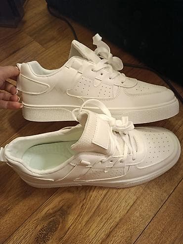 Trainers: Nove muske patike broj 48 at lalafo.rs — 2 Trainers: Nove muske patike broj 48 — 2