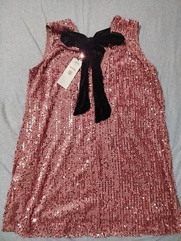 kom sa etiketom: Sinsay ženska bluza bez rukava sa šljokicama - Model: bez rukava at lalafo.rs — 5 kom sa etiketom: Sinsay ženska bluza bez rukava sa šljokicama - Model: bez rukava — 5