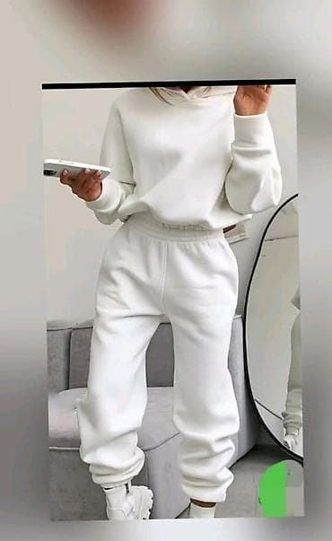 Velicine S,M,L Komplet trenerke – jednobojna bela - Dvoje delova na lalafo.rs — 1 Velicine S,M,L Komplet trenerke – jednobojna bela - Dvoje delova — 1