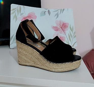 Steve Madden sandale na platformu Prorodna koza Visina platforme je na lalafo.rs — 1 Steve Madden sandale na platformu Prorodna koza Visina platforme je — 1