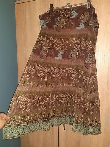 Prelepa široka suknja u veličini XL U odličnom stanju, kao nova Za na lalafo.rs — 3 Prelepa široka suknja u veličini XL U odličnom stanju, kao nova Za — 3