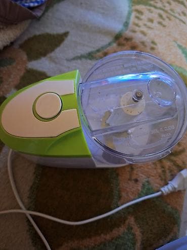 Električni seckalica MASTER - Kompaktna kuhinjska seckalica sa na lalafo.rs — 2 Električni seckalica MASTER - Kompaktna kuhinjska seckalica sa — 2