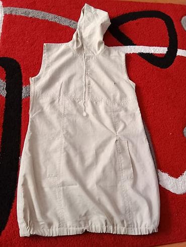 Women's Clothing: Haljina sa kapuljačom, lagana, Vel.32. Kupljena u Austriji. Bez at lalafo.rs — 1 Women's Clothing: Haljina sa kapuljačom, lagana, Vel.32. Kupljena u Austriji. Bez — 1
