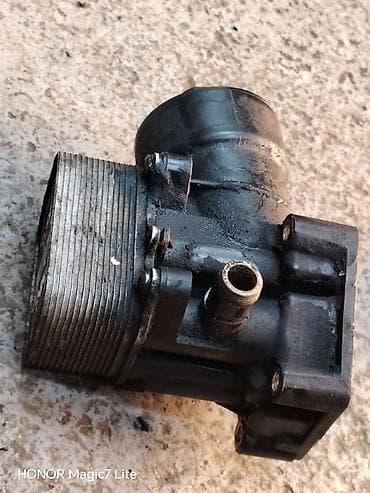 Pasat b7 kućište filtera ulja 2.0 TDI 140 KS na lalafo.rs Pasat b7 kućište filtera ulja 2.0 TDI 140 KS