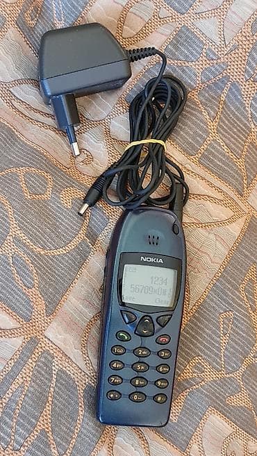 kom sa etiketom: Nokia mobilni telefon sa punjačem - Model sa eksternom antenom i at lalafo.rs — 2 kom sa etiketom: Nokia mobilni telefon sa punjačem - Model sa eksternom antenom i — 2