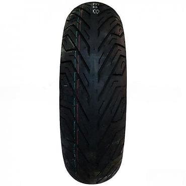 Guma za vozilo sa izraženom šarom gaznog sloja dizajnirana za pouzdano at lalafo.rs Guma za vozilo sa izraženom šarom gaznog sloja dizajnirana za pouzdano