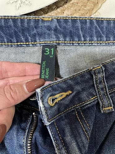 Benetton farmerke. Urban, casual stil – lako se kombinuje sa na lalafo.rs — 10 Benetton farmerke. Urban, casual stil – lako se kombinuje sa — 10
