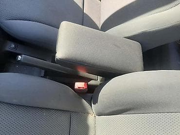 NASLON ZA RUKE ZA SEAT LEON, TOLEDO OD 2000. DO 2005. GOD. | Naslon na lalafo.rs NASLON ZA RUKE ZA SEAT LEON, TOLEDO OD 2000. DO 2005. GOD. | Naslon