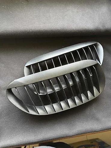 Bmw 6 e63 e64 crni grilovi originalni - 2409 📌 opis: prodjaem na lalafo.rs Bmw 6 e63 e64 crni grilovi originalni - 2409 📌 opis: prodjaem