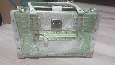 Ženska torba sa kroko teksturom, u kombinaciji pastelno zelene i bele at lalafo.rs — 1 Ženska torba sa kroko teksturom, u kombinaciji pastelno zelene i bele — 1