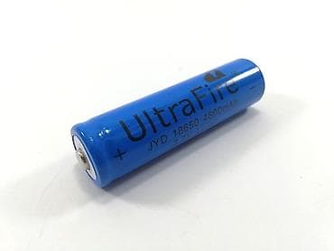 UltraFire Li-ion punjiva baterija Model : 18650 propusni at lalafo.rs UltraFire Li-ion punjiva baterija Model : 18650 propusni