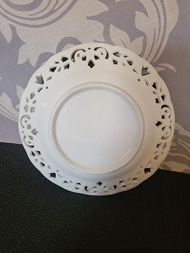 Tanjir nov, za posluzenje,ukras,porcelanski iz 70ih. Perfektan na lalafo.rs — 9 Tanjir nov, za posluzenje,ukras,porcelanski iz 70ih. Perfektan — 9