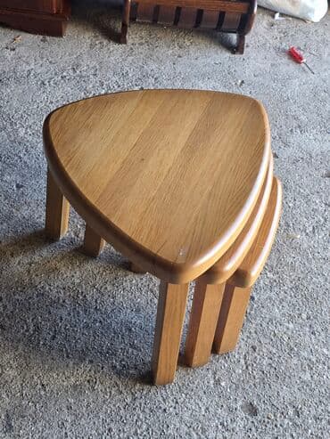 Dressers: Set od 3 drvena “nesting” stočića - Materijal: masivno drvo sa at lalafo.rs — 4 Dressers: Set od 3 drvena “nesting” stočića - Materijal: masivno drvo sa — 4