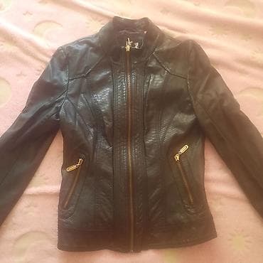 Jackets, Coats, Vests: Vel S i L
kao nove at lalafo.rs — 2 Jackets, Coats, Vests: Vel S i L
kao nove — 2