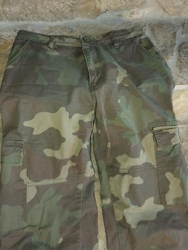 Pantalone sa elastičnom M nošene jako malo nove na lalafo.rs — 1 Pantalone sa elastičnom M nošene jako malo nove — 1